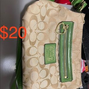 Coach poppy crossbody